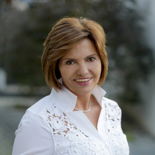 Portraitfoto Christa Schillinger, Geschäftsleitung